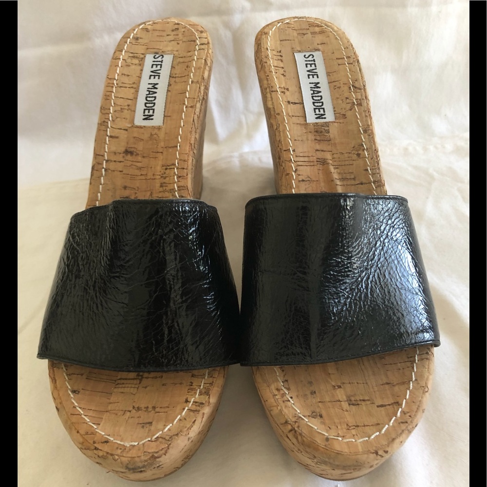 Steve Madden Surg Cork Wedge
